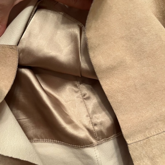 Bebe Skirt Preowned EUC - Picture 2 of 5